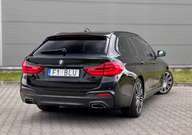 BMW Seria 5 520d xDrive Touring M Sport Edition