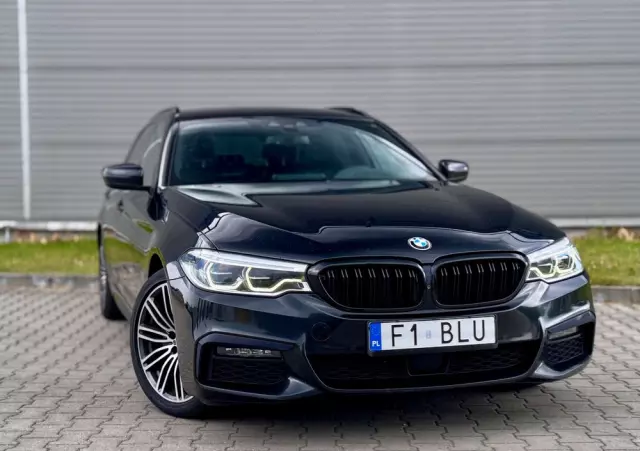 BMW Seria 5 520d xDrive Touring M Sport Edition