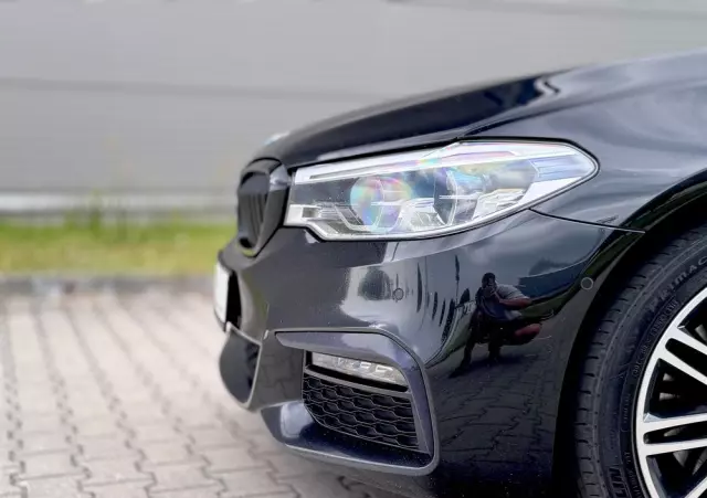 BMW Seria 5 520d xDrive Touring M Sport Edition