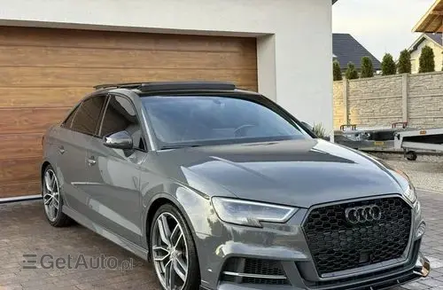 AUDI S3 