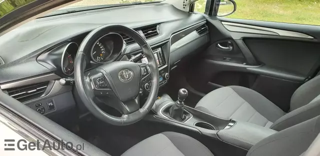 TOYOTA Avensis 