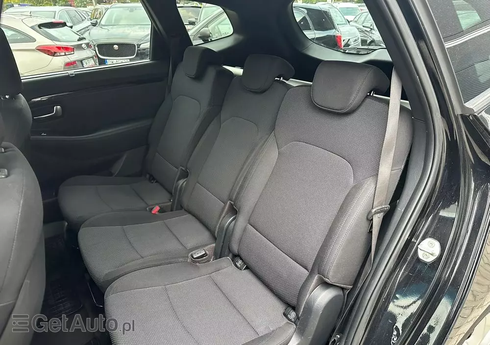 KIA Carens 1.6 GDI L