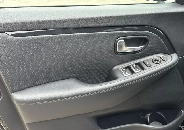 KIA Carens 1.6 GDI L