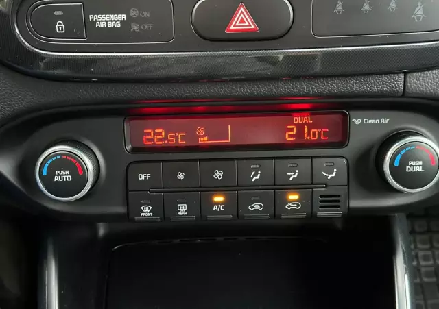 KIA Carens 1.6 GDI L