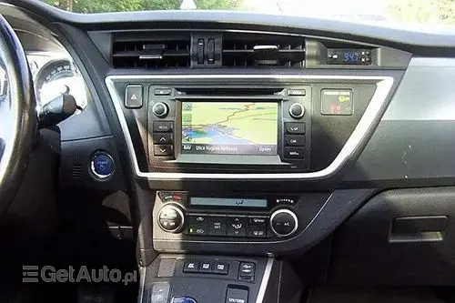 TOYOTA Auris 