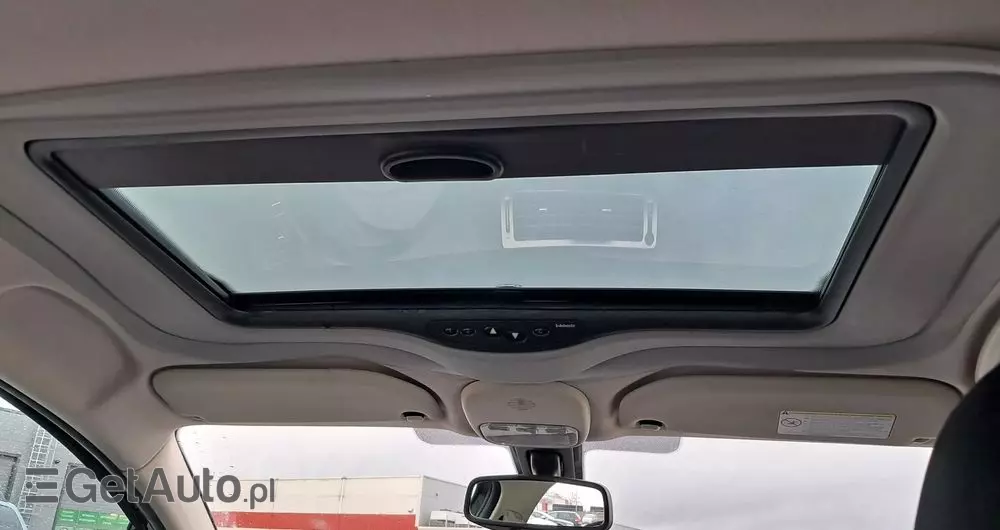 CITROËN C4 1.6 VTi Equilibre Pack Navi