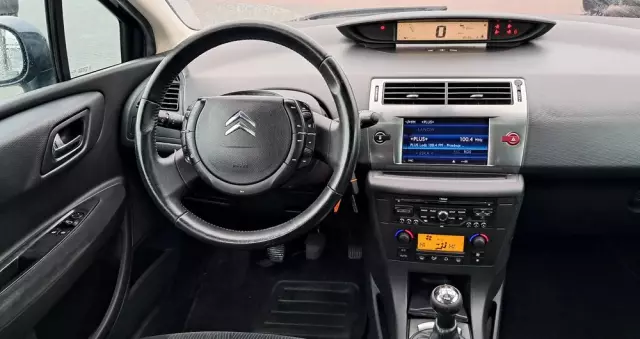 CITROËN C4 1.6 VTi Equilibre Pack Navi