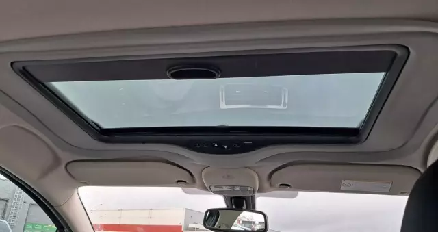 CITROËN C4 1.6 VTi Equilibre Pack Navi