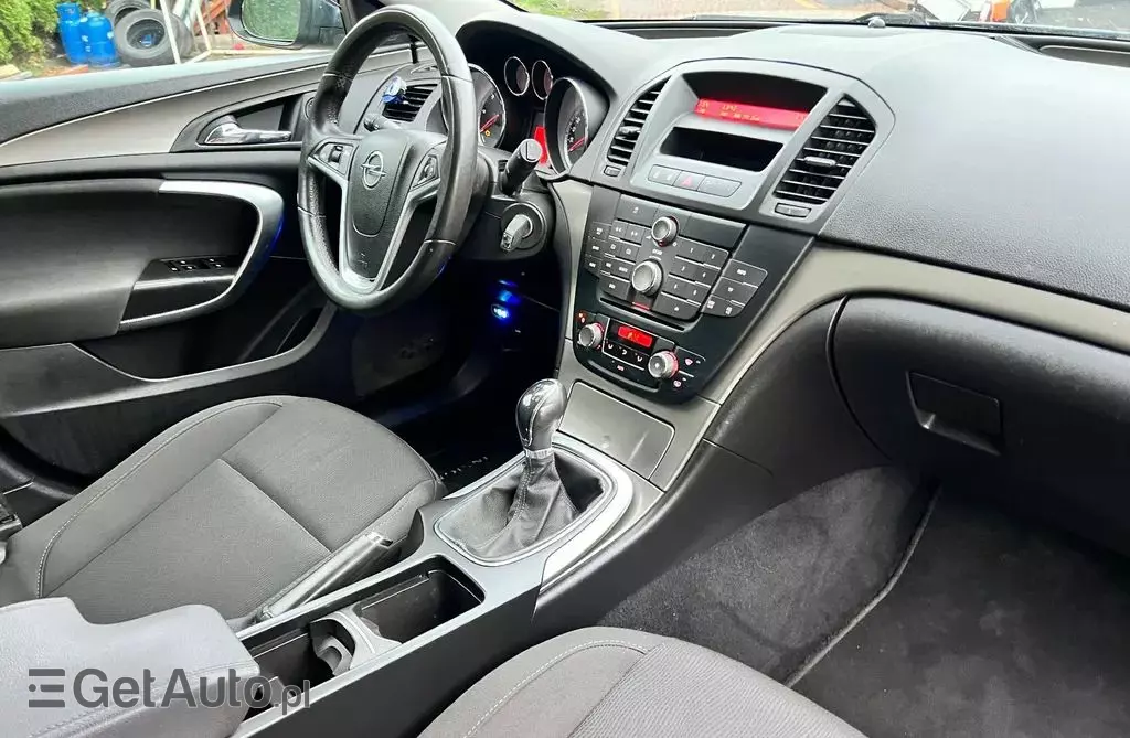 OPEL Insignia 
