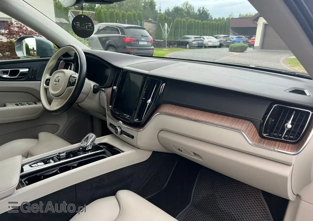 VOLVO XC 60 B4 D AWD Inscription