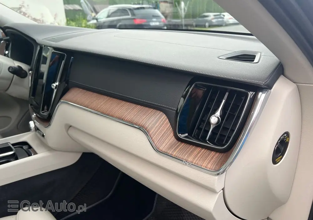 VOLVO XC 60 B4 D AWD Inscription