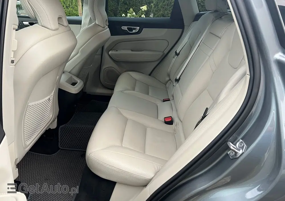 VOLVO XC 60 B4 D AWD Inscription