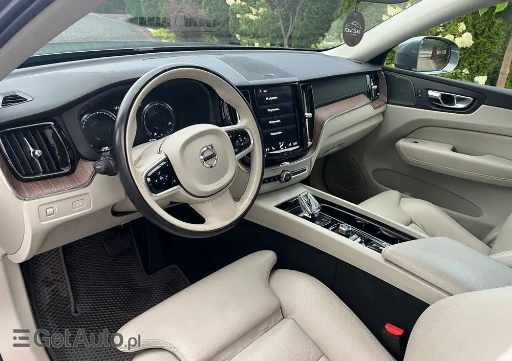VOLVO XC 60 B4 D AWD Inscription