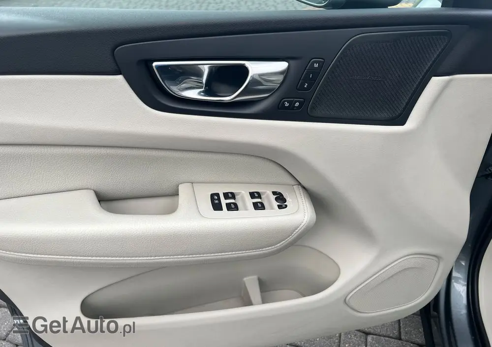 VOLVO XC 60 B4 D AWD Inscription