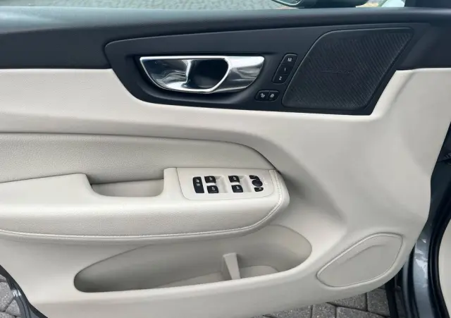 VOLVO XC 60 B4 D AWD Inscription