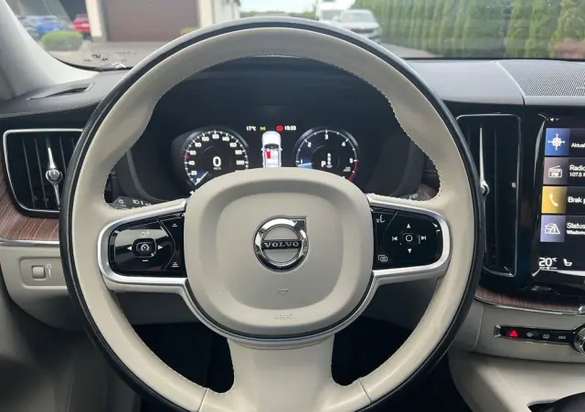 VOLVO XC 60 B4 D AWD Inscription