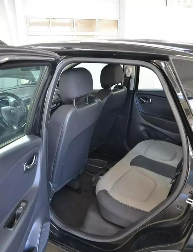 RENAULT Captur 