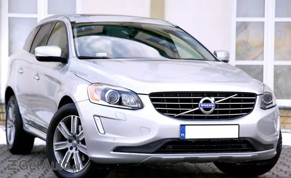 VOLVO XC 60 T6 AWD Drive-E Summum