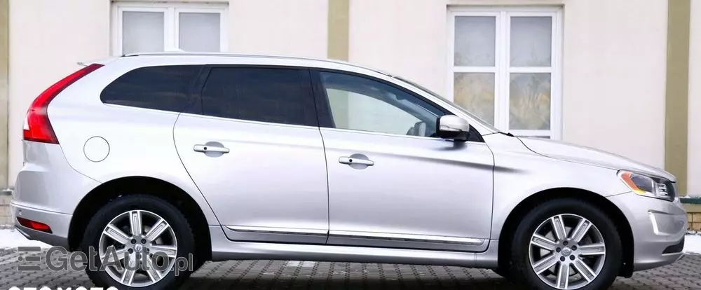 VOLVO XC 60 T6 AWD Drive-E Summum