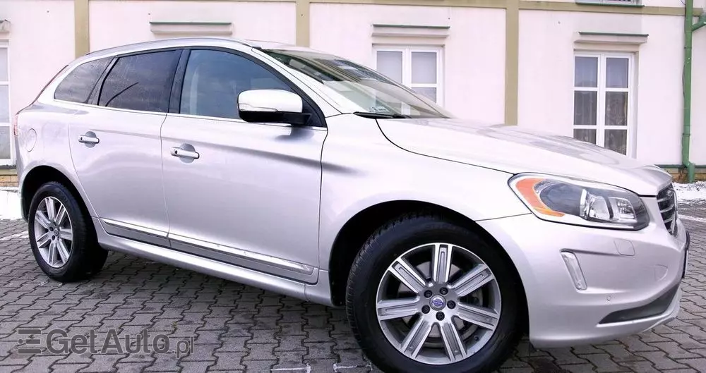 VOLVO XC 60 T6 AWD Drive-E Summum