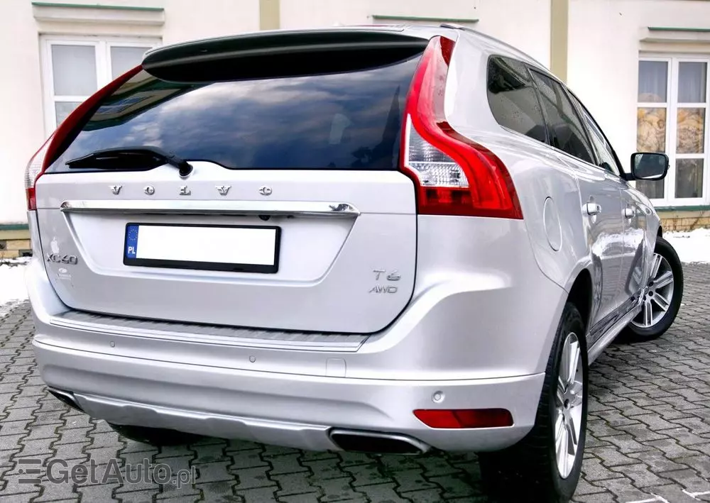 VOLVO XC 60 T6 AWD Drive-E Summum