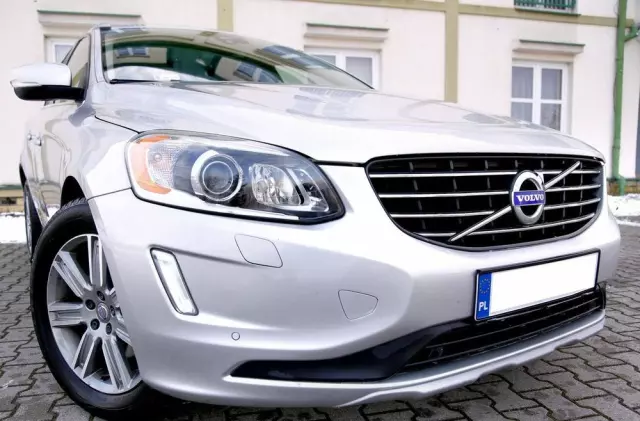 VOLVO XC 60 T6 AWD Drive-E Summum