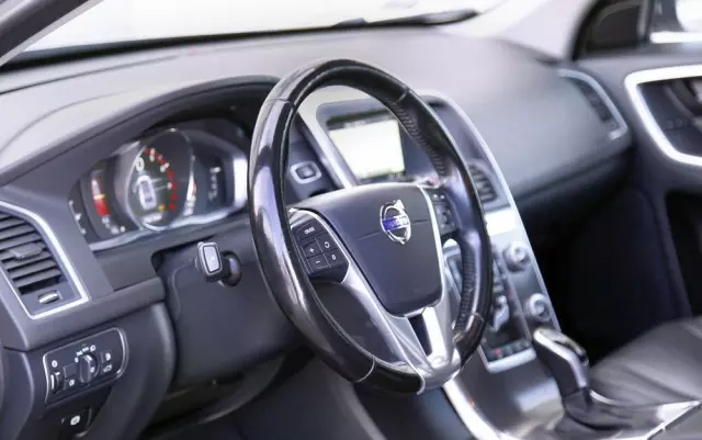 VOLVO XC 60 T6 AWD Drive-E Summum