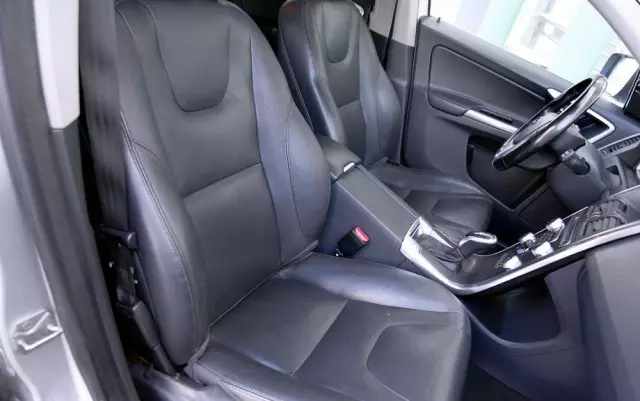 VOLVO XC 60 T6 AWD Drive-E Summum