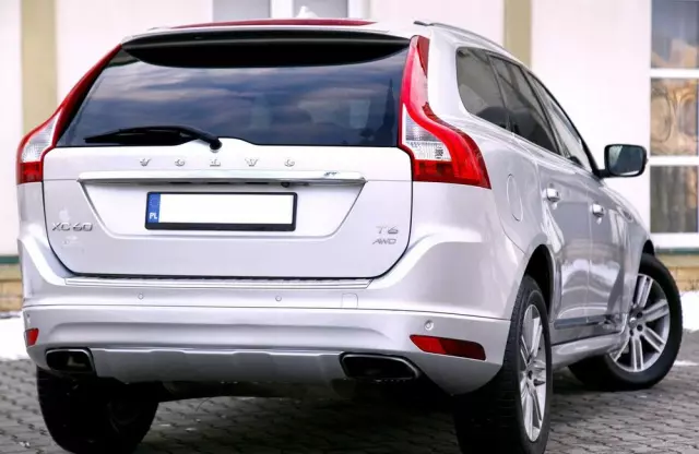VOLVO XC 60 T6 AWD Drive-E Summum