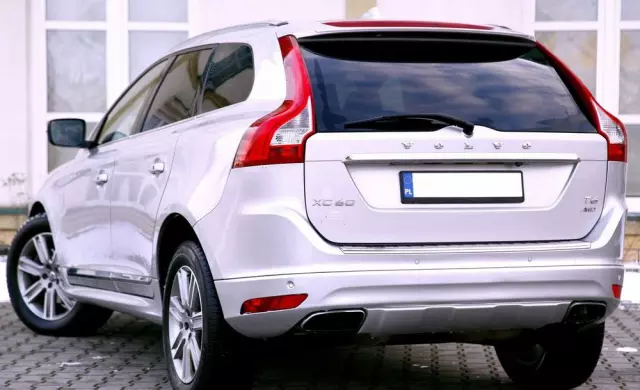 VOLVO XC 60 T6 AWD Drive-E Summum