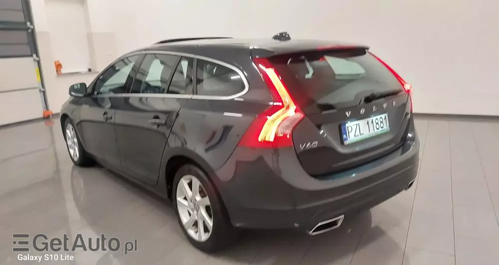 VOLVO V60 D4 Drive-E Summum