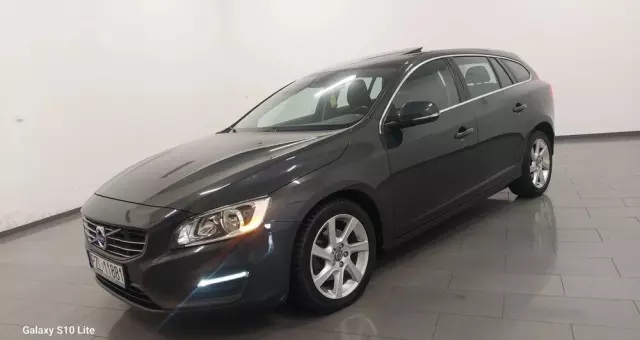 VOLVO V60 D4 Drive-E Summum