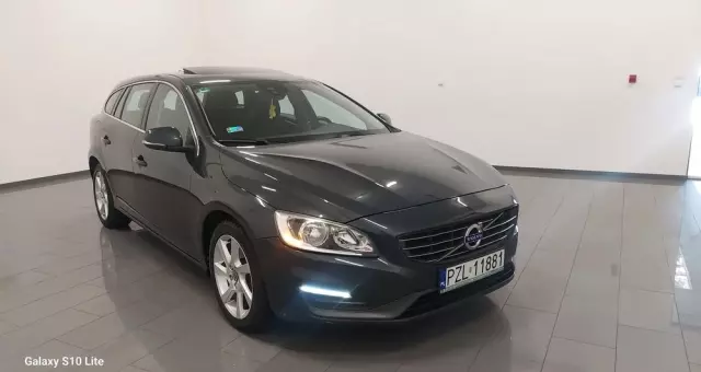 VOLVO V60 D4 Drive-E Summum