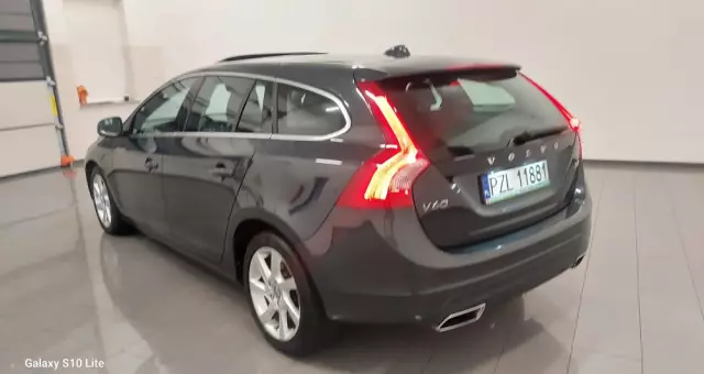 VOLVO V60 D4 Drive-E Summum