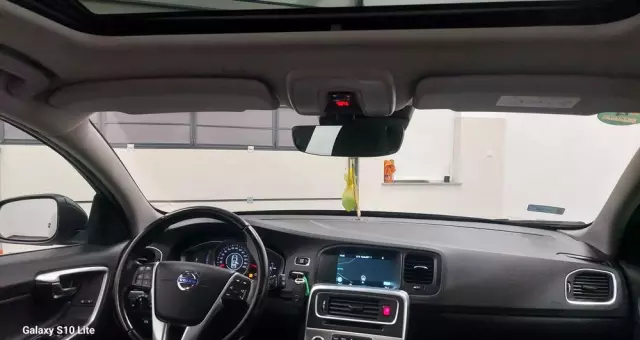 VOLVO V60 D4 Drive-E Summum