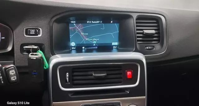 VOLVO V60 D4 Drive-E Summum