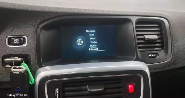 VOLVO V60 D4 Drive-E Summum