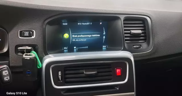 VOLVO V60 D4 Drive-E Summum