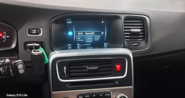 VOLVO V60 D4 Drive-E Summum