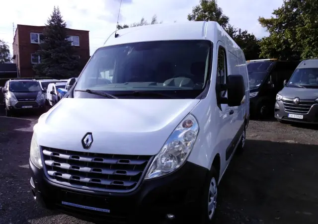 RENAULT Master 