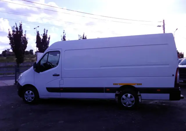 RENAULT Master 