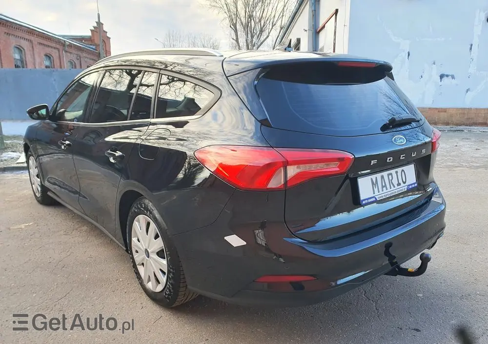 FORD Focus SW Ver-1-5-ecoblue-start--stopp--system-active-design