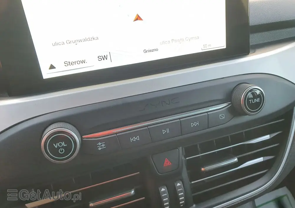 FORD Focus SW Ver-1-5-ecoblue-start--stopp--system-active-design
