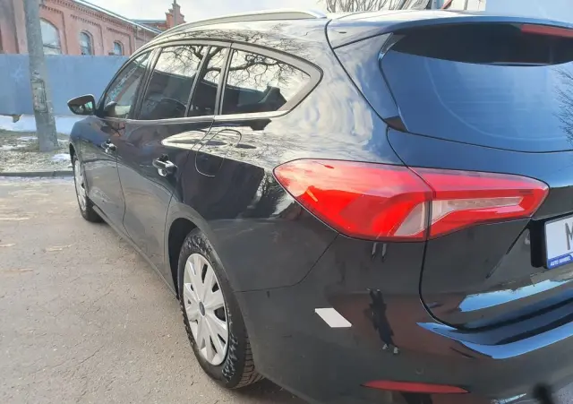 FORD Focus SW Ver-1-5-ecoblue-start--stopp--system-active-design