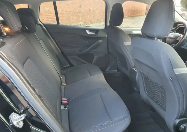 FORD Focus SW Ver-1-5-ecoblue-start--stopp--system-active-design