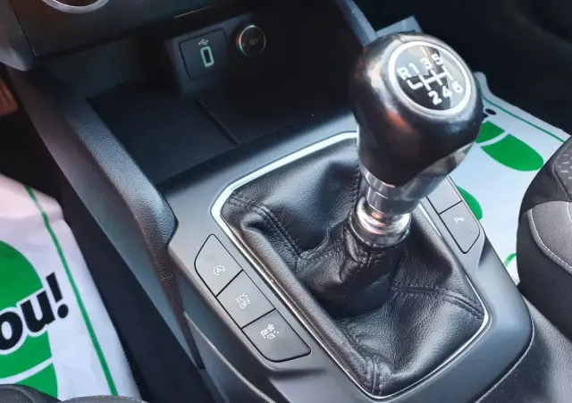 FORD Focus SW Ver-1-5-ecoblue-start--stopp--system-active-design