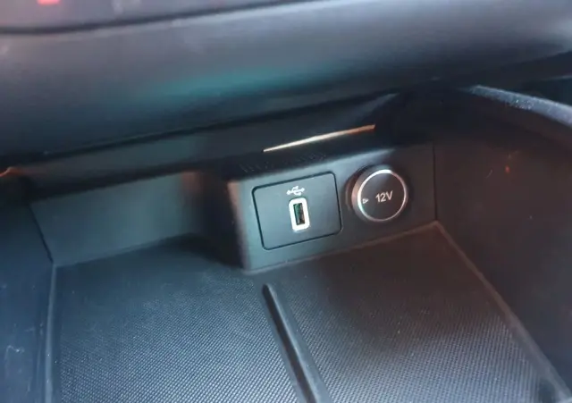 FORD Focus SW Ver-1-5-ecoblue-start--stopp--system-active-design