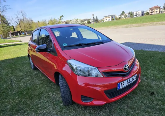 TOYOTA Yaris 1.33 VVT-i Edition