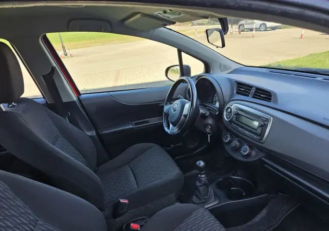 TOYOTA Yaris 1.33 VVT-i Edition