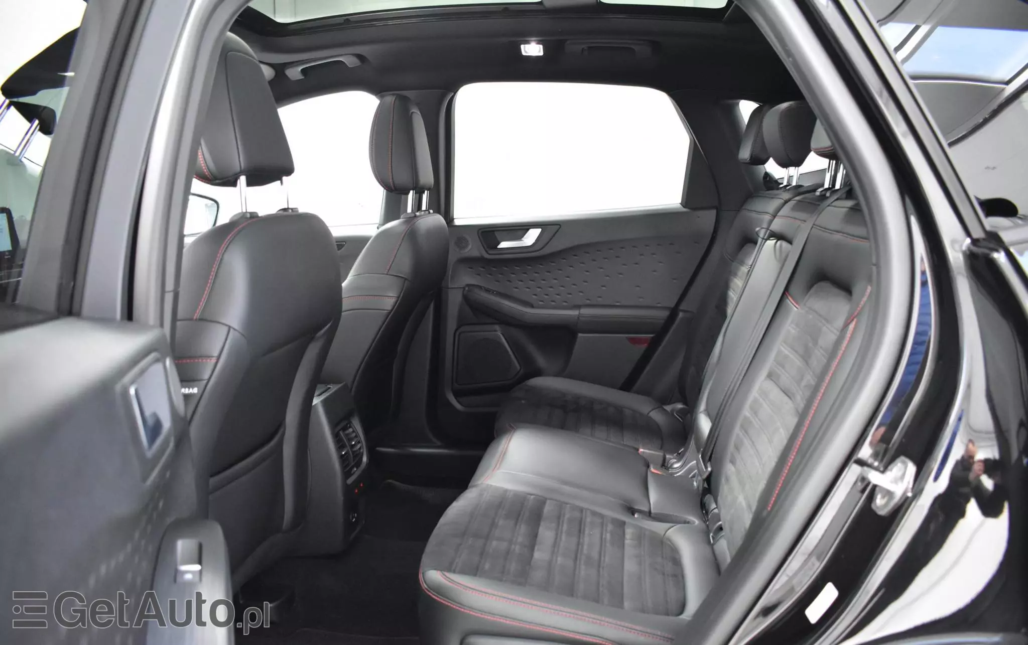 FORD Kuga 2.0 EcoBlue Hybrid ST-LINE